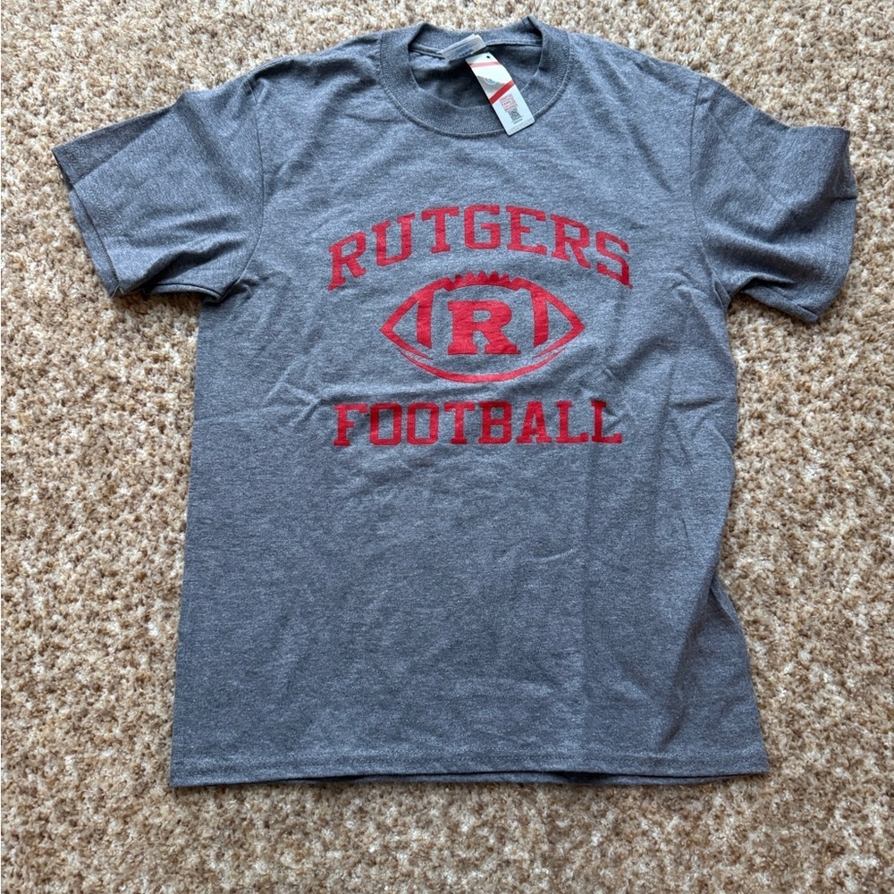 NWT Rutgers University Football gray short sleeve Crew Neck T-shirt youth small